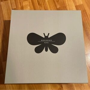 Weekend Max Mara
empty box